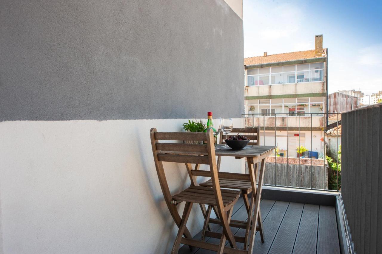 Host Wise - Amadeo Apartments Вила Нова ди Гая Екстериор снимка