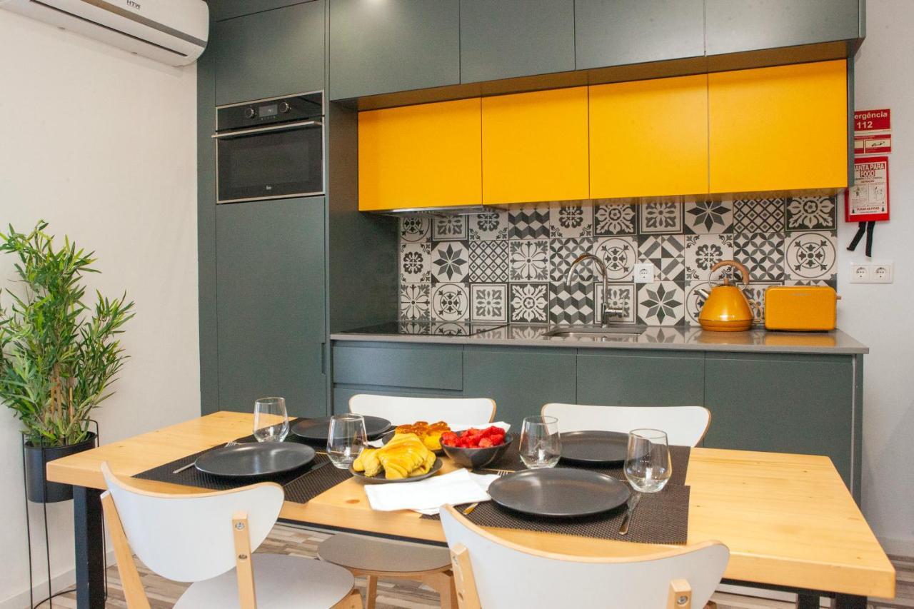 Host Wise - Amadeo Apartments Вила Нова ди Гая Екстериор снимка