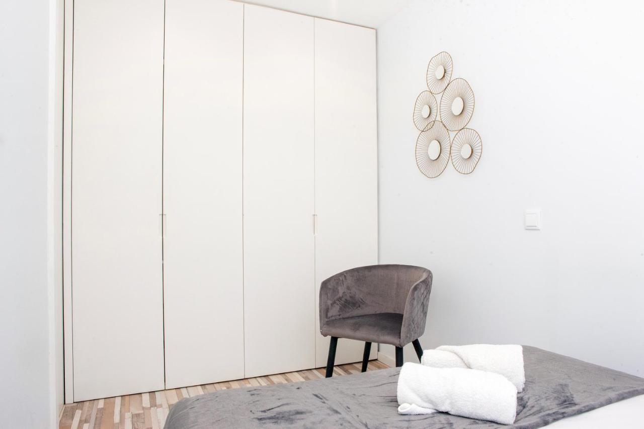 Host Wise - Amadeo Apartments Вила Нова ди Гая Екстериор снимка