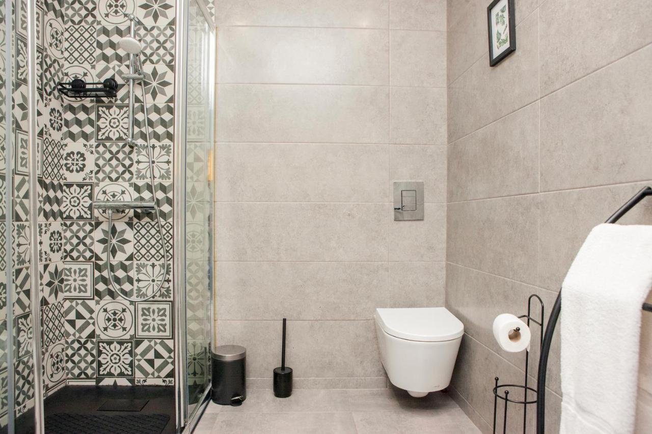 Host Wise - Amadeo Apartments Вила Нова ди Гая Екстериор снимка