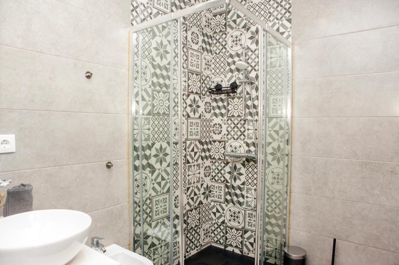 Host Wise - Amadeo Apartments Вила Нова ди Гая Екстериор снимка